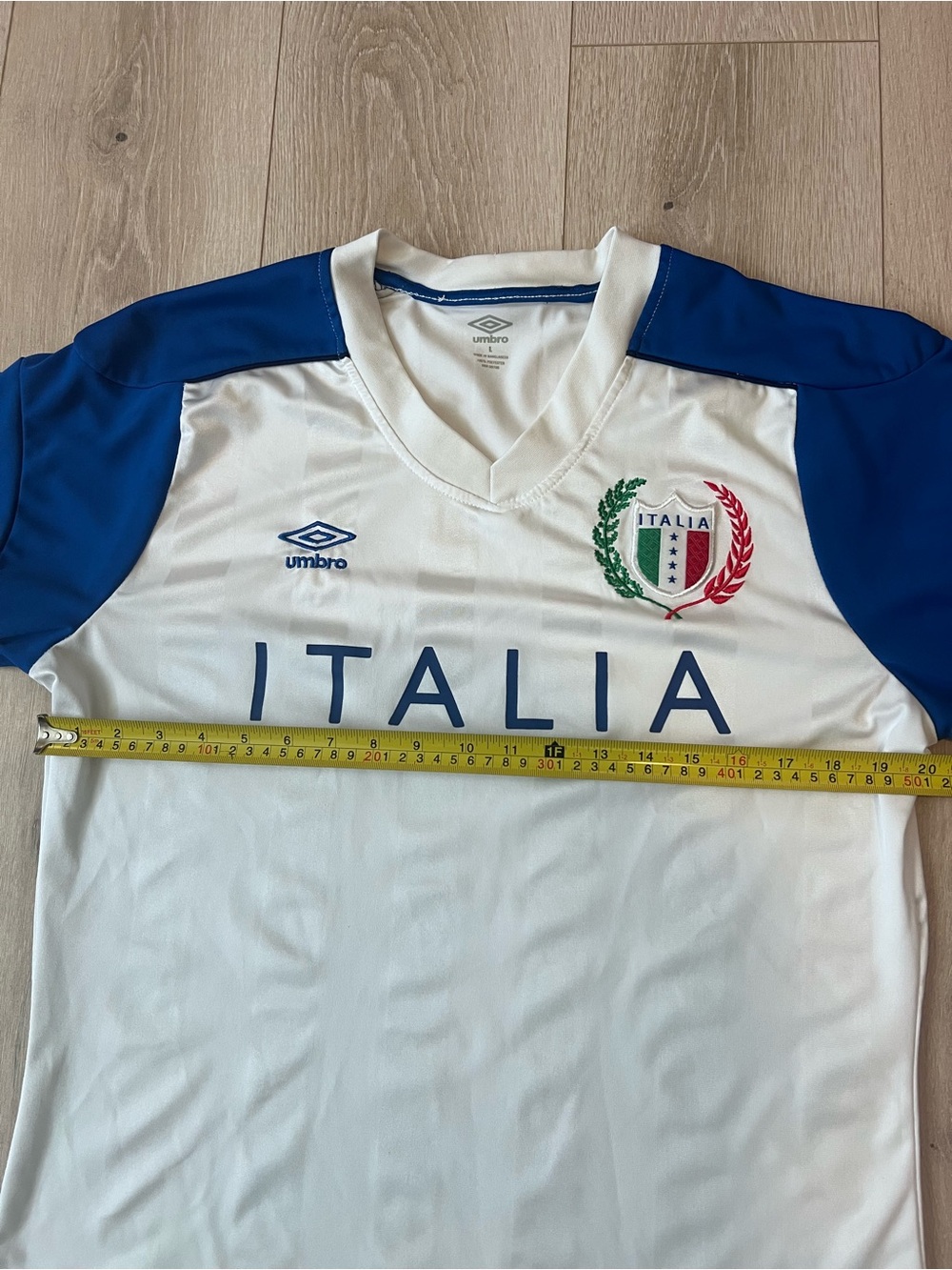 Umbro Italia White and Royal Blue Soccer Shirt - Picture 3 of 6